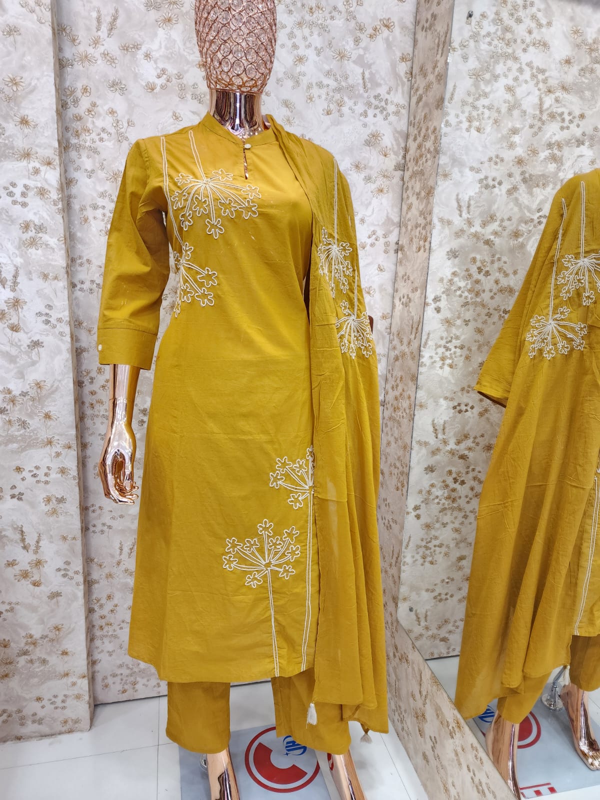 Mustard Dandelion Embroidery Set