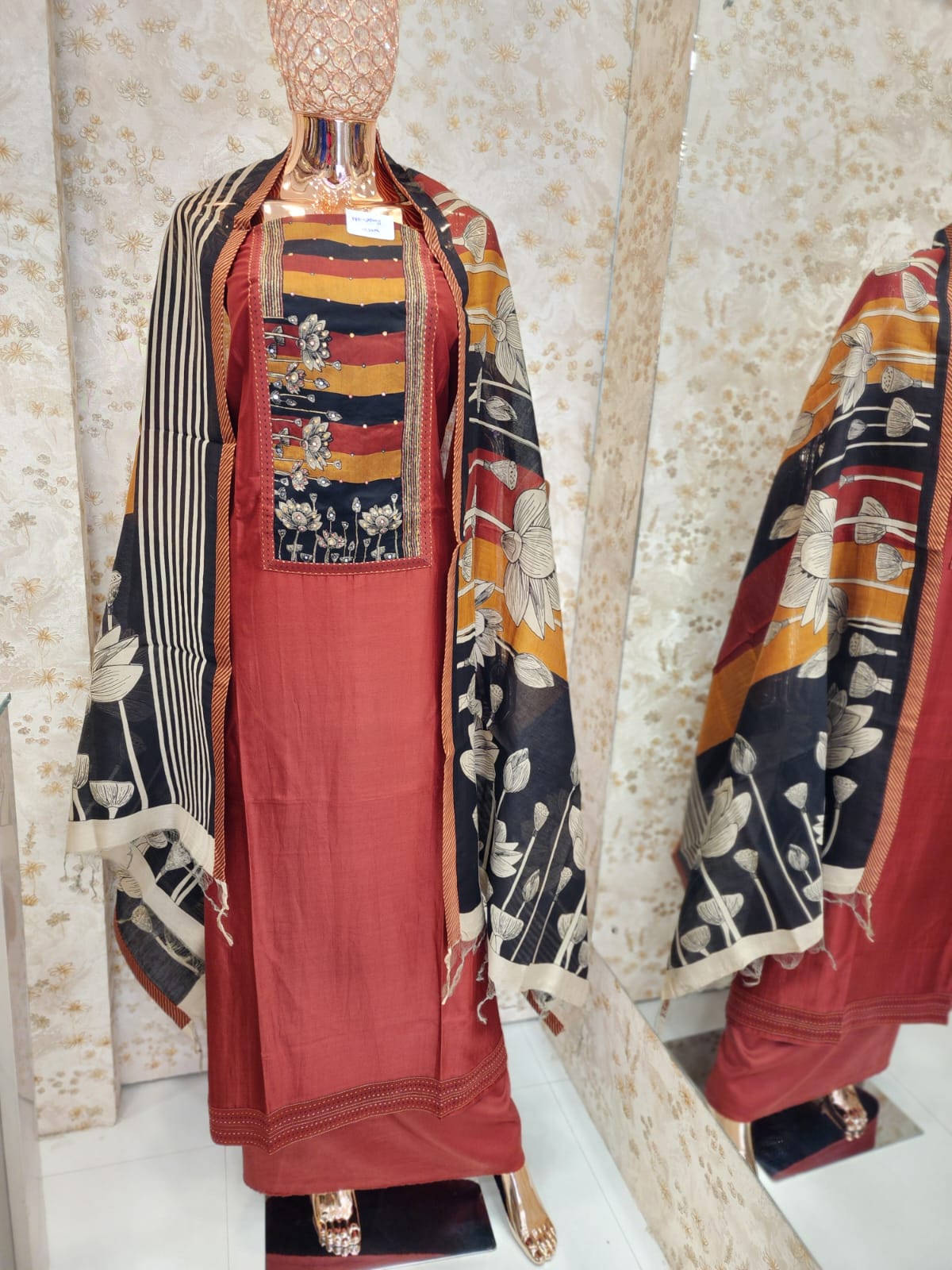 Kalamkari Lotus Suit — Classic